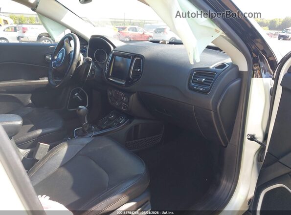 3C4NJDCB1KT690225 2019 JEEP COMPASS White Vista interior delantera