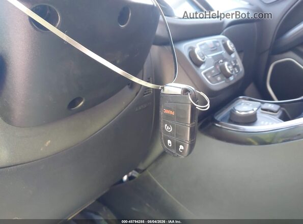 3C4NJDCB1KT690225 2019 JEEP COMPASS White Vista del salpicadero