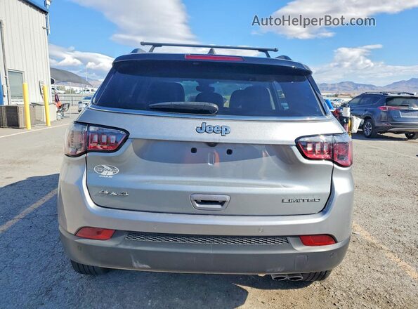 3C4NJDCB1MT550520 2021 JEEP COMPASS Серебряный Вид сзади