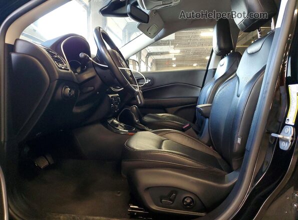 3C4NJDCB1MT593397 2021 JEEP COMPASS Black Front interior view