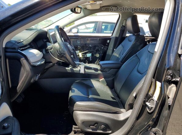 3C4NJDCB1NT153729 2022 JEEP COMPASS Черный Вид салона спереди
