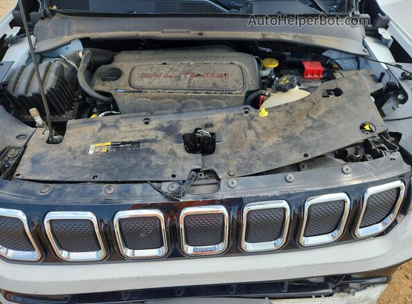 3C4NJDCB1NT186343 2022 JEEP COMPASS Белый Вид подкапотного пространства