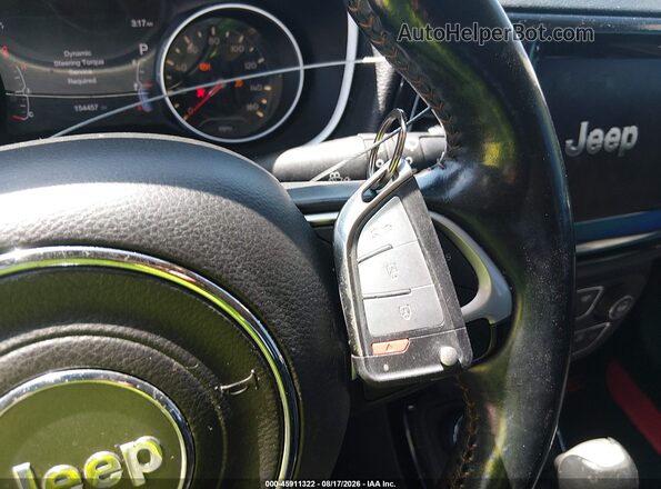 3C4NJDCB2JT136352 2018 JEEP COMPASS Серый Вид панели приборов