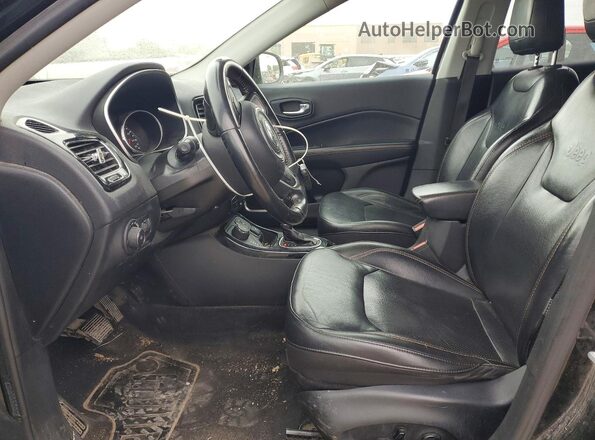 3C4NJDCB2JT258872 2018 JEEP COMPASS Black Սալոնի դիմացի տեսք