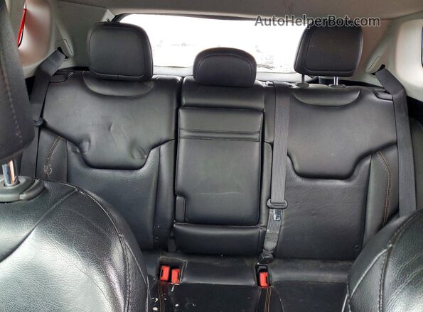 3C4NJDCB2JT258872 2018 JEEP COMPASS Black Հետևի նստատեղերի տեսք
