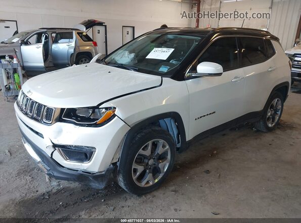 3C4NJDCB2JT329004 2018 JEEP COMPASS White Առջևի ձախ երեք քառորդ տեսարան