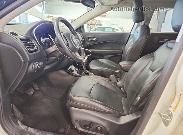 3C4NJDCB2KT653894 2019 JEEP COMPASS White Vista interior delantera
