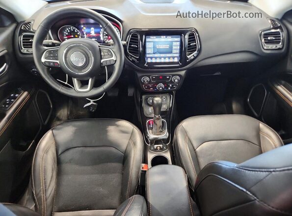 3C4NJDCB2KT653894 2019 JEEP COMPASS White Vista del salpicadero