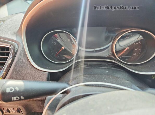3C4NJDCB2KT800876 2019 JEEP COMPASS Red Սարքավորումների վահանակի տեսք