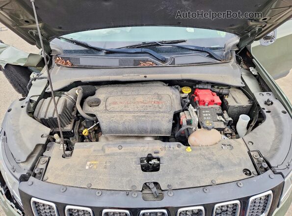 3C4NJDCB2MT558917 2021 JEEP COMPASS Green Widok komory silnika