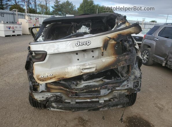 3C4NJDCB2NT176677 2022 JEEP COMPASS Burn Vista trasera