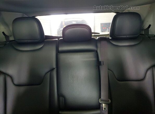 3C4NJDCB2NT181507 2022 JEEP COMPASS Белый Вид задних сидений