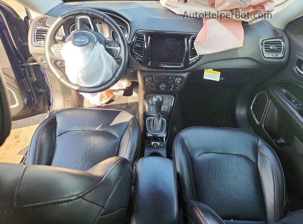 3C4NJDCB3JT306976 2018 JEEP COMPASS Blue Vista del salpicadero