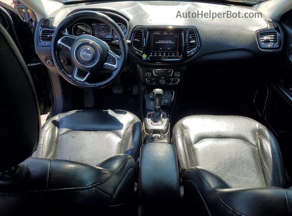 3C4NJDCB3JT354428 2018 JEEP COMPASS Blue Widok deski rozdzielczej