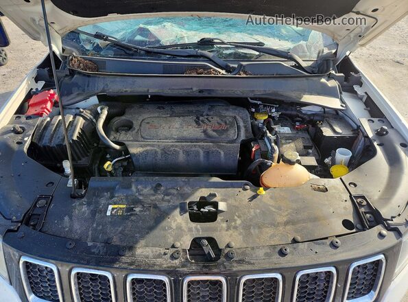 3C4NJDCB3MT511198 2021 JEEP COMPASS White უკანა სალონის ხედი