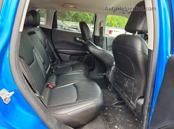 3C4NJDCB3MT539535 2021 JEEP COMPASS Blue Вид задньої частини салону