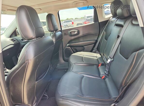 3C4NJDCB3MT555590 2021 JEEP COMPASS Black Vista interior trasera