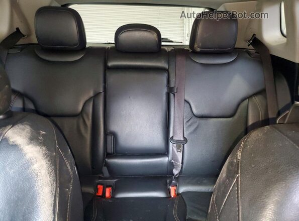 3C4NJDCB3NT101955 2022 JEEP COMPASS Maroon უკანა სავარძლების ხედი