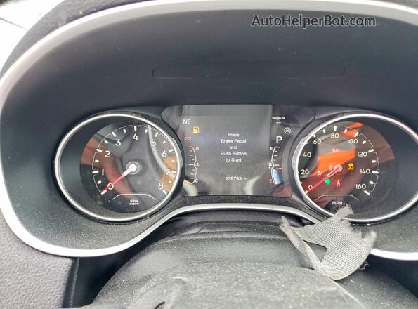 3C4NJDCB4JT105006 2018 JEEP COMPASS Black ხელსაწყოთა პანელის ხედი