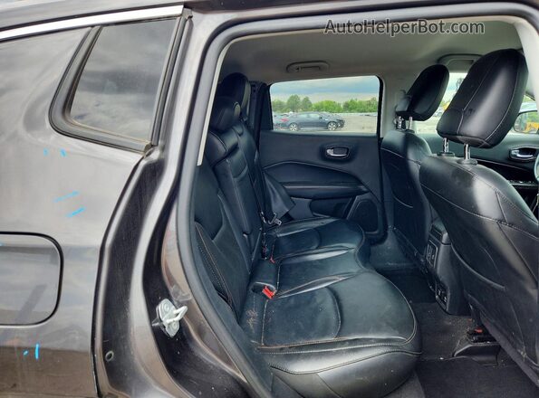 3C4NJDCB4KT619147 2019 JEEP COMPASS Серый Вид задней части салона