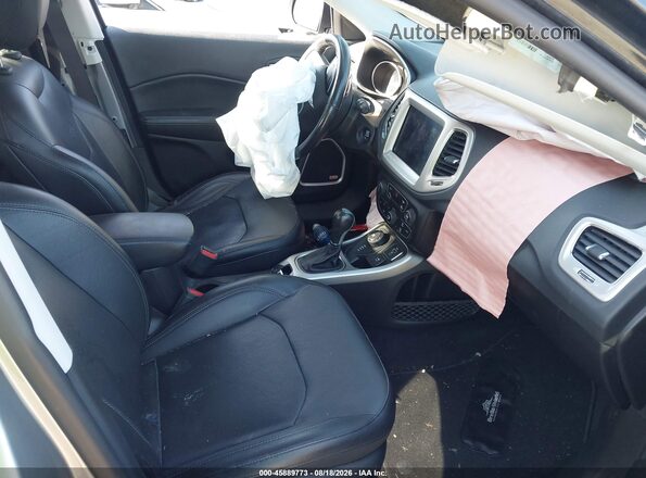 3C4NJDCB4KT659714 2019 JEEP COMPASS Серый Вид салона спереди