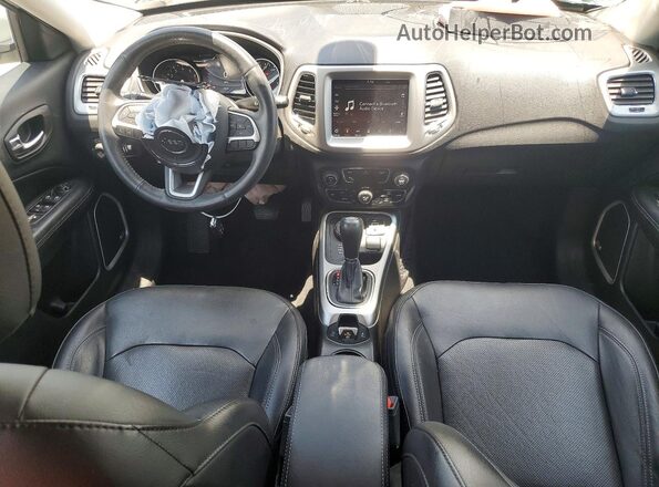3C4NJDCB4KT669966 2019 JEEP COMPASS Белый Вид панели приборов