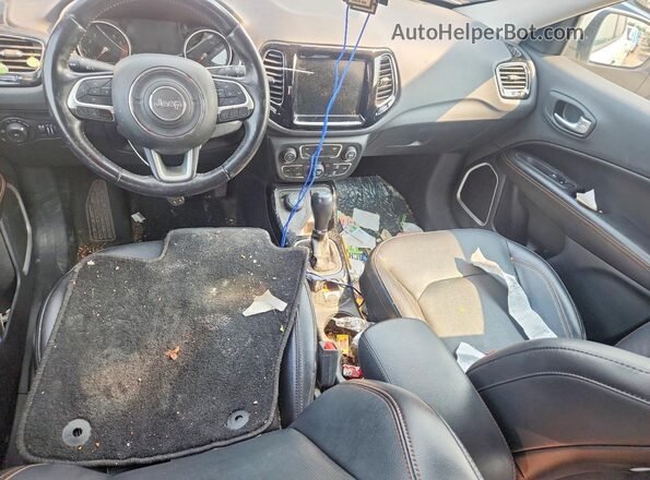 3C4NJDCB4LT245883 2020 JEEP COMPASS White Вид панелі приладів
