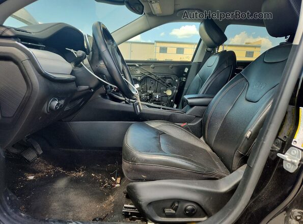 3C4NJDCB4NT155524 2022 JEEP COMPASS Black Widok wnętrza z przodu