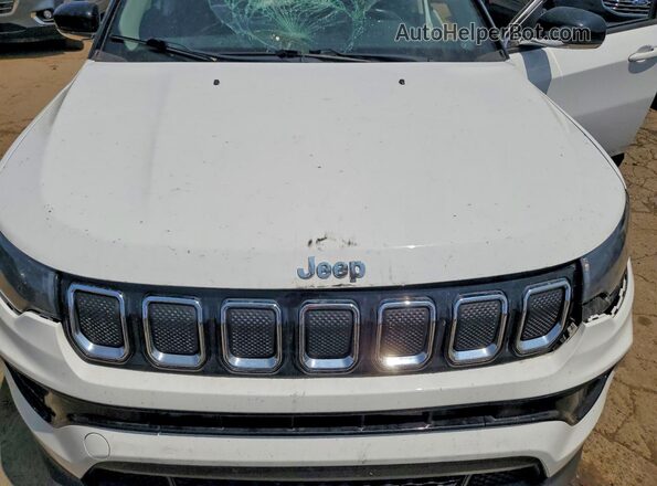 3C4NJDCB4NT158438 2022 JEEP COMPASS Белый Вид подкапотного пространства