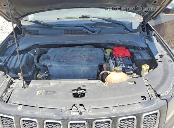 3C4NJDCB5KT596462 2019 JEEP COMPASS Black უკანა სალონის ხედი