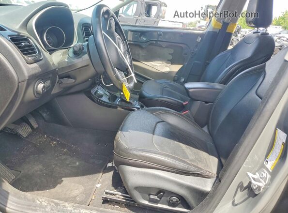 3C4NJDCB5LT147865 2020 JEEP COMPASS Gray Вид салону спереду