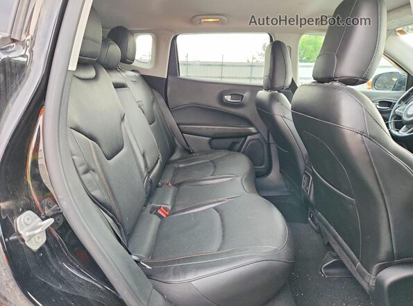 3C4NJDCB5MT510683 2021 JEEP COMPASS Черный Вид задней части салона