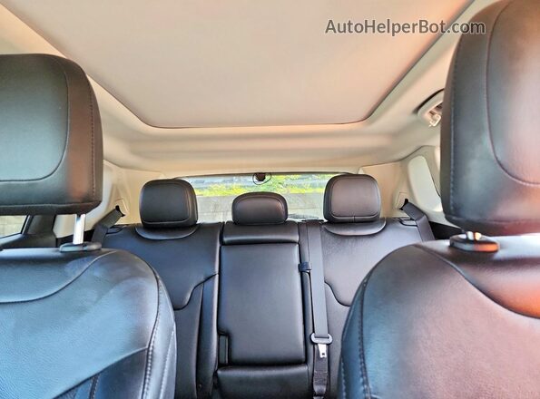 3C4NJDCB5MT551282 2021 JEEP COMPASS Gray Widok tylnych siedzeń