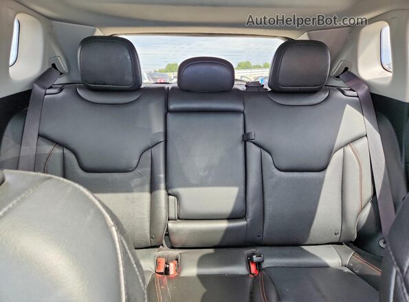 3C4NJDCB5MT596058 2021 JEEP COMPASS Blue Widok tylnych siedzeń