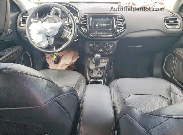 3C4NJDCB6HT630661 2017 JEEP COMPASS White Widok deski rozdzielczej