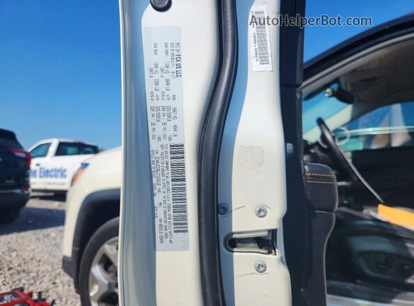 3C4NJDCB6JT163618 2018 JEEP COMPASS Белый Вид наклейки с VIN-кодом