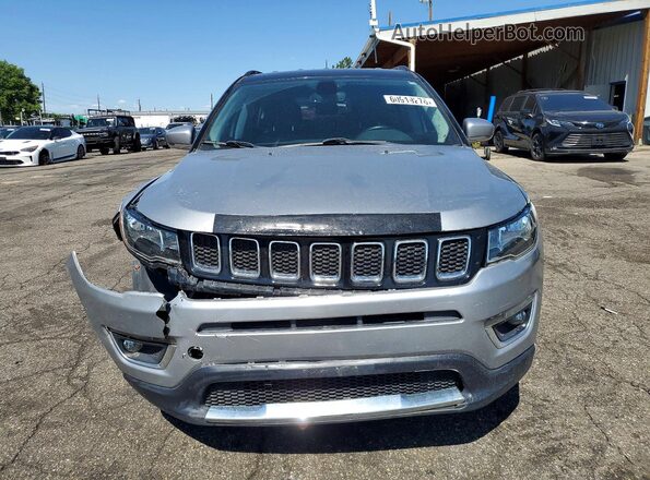 3C4NJDCB6KT771821 2019 JEEP COMPASS Silver Front view
