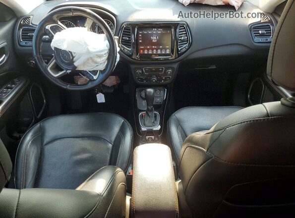 3C4NJDCB6KT826901 2019 JEEP COMPASS Синий Вид панели приборов