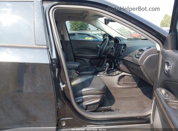 3C4NJDCB7HT629034 2017 JEEP NEW COMPASS Black Widok wnętrza z przodu