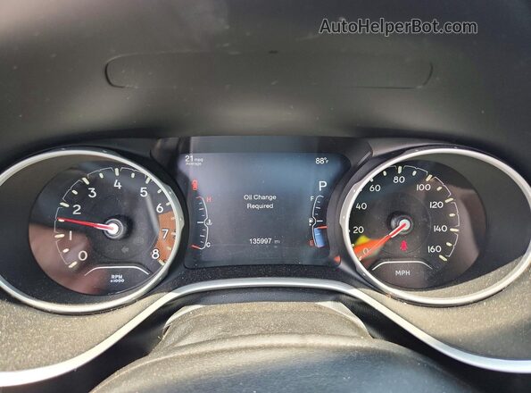 3C4NJDCB7JT135696 2018 JEEP COMPASS Charcoal ხელსაწყოთა პანელის ხედი
