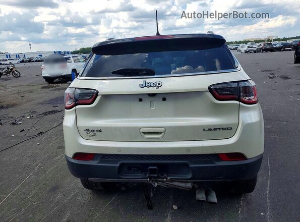 3C4NJDCB7JT246636 2018 JEEP COMPASS White Rear view