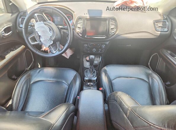 3C4NJDCB7KT780687 2019 JEEP COMPASS White წინა პანელის ხედი