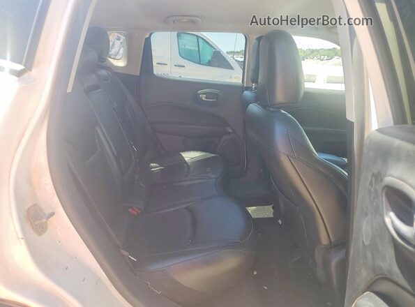 3C4NJDCB7MT599494 2021 JEEP COMPASS White Widok wnętrza z tyłu