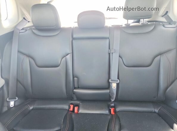 3C4NJDCB7NT106172 2022 JEEP COMPASS Black Rear seats view