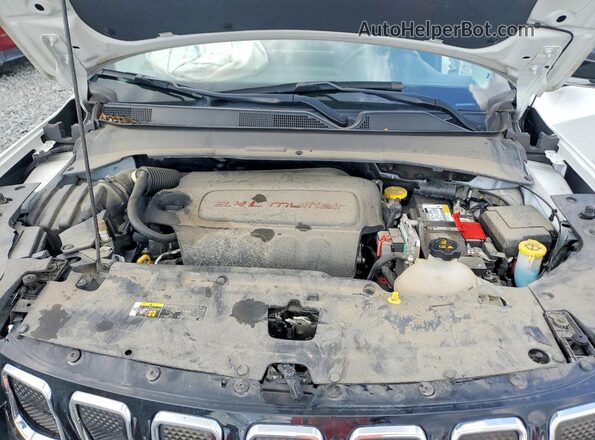 3C4NJDCB7NT185231 2022 JEEP COMPASS Белый Вид подкапотного пространства