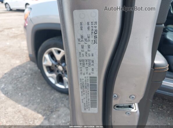 3C4NJDCB8HT641659 2017 JEEP NEW COMPASS Silver Вид підкапотного простору
