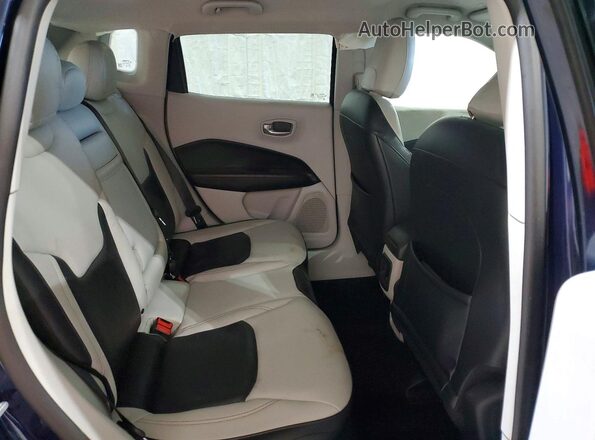 3C4NJDCB8JT131804 2018 JEEP COMPASS Синий Вид задней части салона