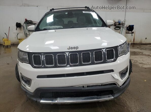 3C4NJDCB8JT245348 2018 JEEP COMPASS Белый Вид спереди