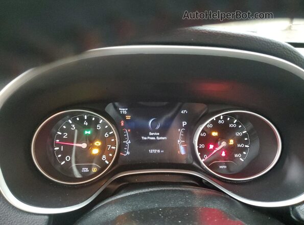 3C4NJDCB8JT245348 2018 JEEP COMPASS Белый Вид щитка приборов