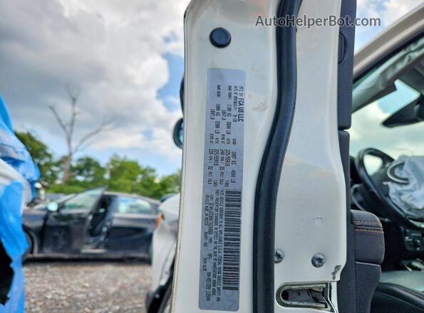 3C4NJDCB8KT620866 2019 JEEP COMPASS White 